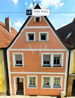 Modernisiertes Dreifamilienhaus am Marktplatz - stilvoll wohnen und investieren im Herzen der Stadt - Neustadt (Aisch)