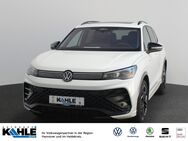 VW Tiguan, 2.0 TDI R-Line, Jahr 2024 - Wunstorf