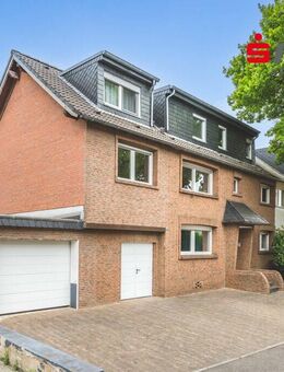 Modernisiertes Drei-Familienhaus: Ihr neues Zuhause für die ganze Familie oder als Kapitalanlage - Baesweiler