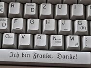 FRÄNKISCHE Tastatur alles verdreht, wie auch die Fränkische UHR ist voll funktionsfähig aber halt alles anders genau anderes - Hersbruck