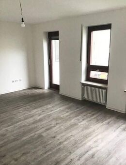 Neu renovierte 3,5-Zimmer-Citywohnung ab sofort frei. - Nürnberg