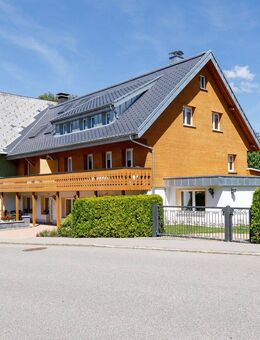 Sehr gepflegtes Mehrfamilienhaus am Kurpark! Alle Wohnungen sind frei! Neue Fernwärmeheizung! - Schluchsee