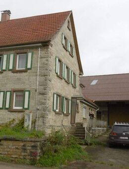 Großes Bauernhaus mit grosser Scheune und Halle - Creglingen