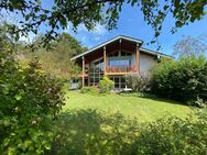 Lichtdurchflutete individuelle Villa mit Einliegerwohnung in ruhiger TOP-Lage - Prien (Chiemsee)