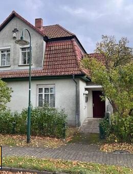 Landhaus mit großem Grundstück, Scheune & Nebengebäuden in Marnitz - Marnitz