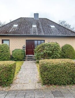 Geräumiges Wohnhaus in schöner Siedlung - Schortens