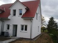 Haus mit Garten in Laage, Landkreis Rostock, 4 Räume, famillienfreundlich - Ziesendorf