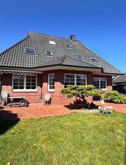 **** Ihre Traumimmobilie **** !!! Provisionsfrei !!!! Exklusives, individuelles Einfamilienhaus mit Doppelgarage in Varel - Varel
