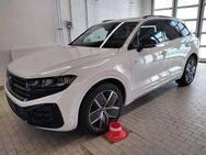 VW Touareg, 3.0 TDI R-Line, Jahr 2023 - Markdorf