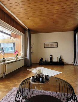 MANNELLA *Viel mehr Platz als man denkt* Bungalow mit Wintergarten, Keller & Garage in Wolsdorf - Siegburg