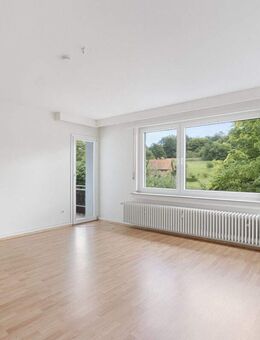 Charmante 3-Zimmer Obergeschoss oder Erdgeschoss Wohnung mit Gartenanteil in Altenbeken - Altenbeken