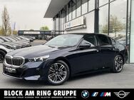BMW 520, d Limousine M Sport DA PA ALED, Jahr 2024 - Braunschweig