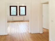 Gut geschnittene 3-Zimmer-Wohnung im 1. OG mit Balkon ins Grüne - Hamburg