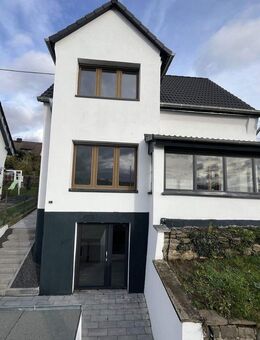 Modernisiertes Einfamilienhaus in beliebter Lage von Erpel - Erpel