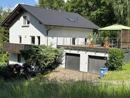Familienfreundliches Zweifamilienhaus mit Einliegerwohnung und tollem Blick ins Altmühltal - Breitenbrunn (Regierungsbezirk Oberpfalz)