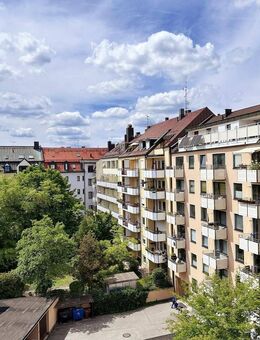 Modernisierte 3-Zimmer-Wohnung mit Tiefgaragenstellplatz in zentraler Lage! - München