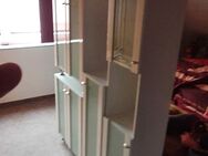 Badezimmer Schränke weiss mit Milchglas Türen - Top Zustand - Bad Driburg Zentrum