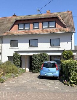 Geräumiges Wohnhaus mit 9 Zimmer, 2 Bädern, 2 Küchen, Dachterrasse mit Weitblick in Weiskirchen zu verkaufen! - Weiskirchen