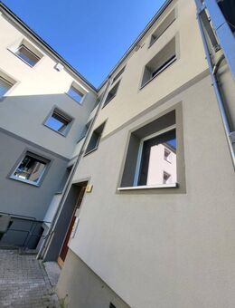 SEMMELHAACK: Erstbezug! Sanierte 2-Zimmer DG-Wohnung mit Balkon - Braunschweig