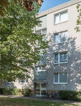 Demnächst verfügbar *Erdgeschoss, ebenerdige Dusche, Balkon und ruhige Lage* - Wolfsburg