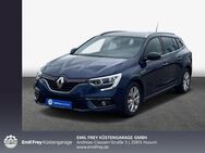 Renault Megane, Blue dCI 115 Deluxe-Paket, Jahr 2019 - Husum (Schleswig-Holstein)