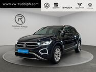 VW T-Roc, 1.5 TSI Style, Jahr 2023 - Oelsnitz (Erzgebirge)