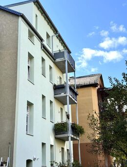 renovierte Dreiraumwohnung mit neuem Bad und Balkon - Weimar