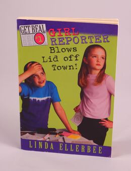 Linda Ellerbee - Girl Reporter Blows Lid Off Town! - 0,80 € - Helferskirchen