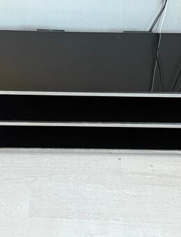 TV-/HiFi-Regal aus Glas & Metall - 1,28 m breit - guter Zustand - Zwickau Zentrum