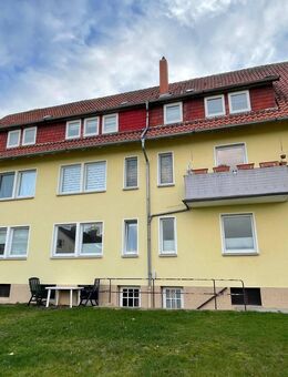 Ihr neues IMMOBILIEN QUARTIER: Modernisierte 4-Zimmer Wohnung mit Einbauküche & Gäste-WC - Elze
