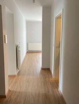 3 1/2 - Zimmer - Wohnung mit Terrasse und Garage im Herzen von Bad Windsheim - Bad Windsheim