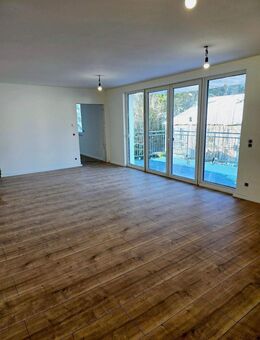 Attraktive Immobilie in der Focherstraße 8 – Stilvoll Wohnen in Solingen - Solingen (Klingenstadt)