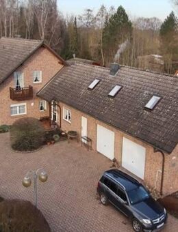 Sehr viel Platz im Haus und Garten - Adelheidsdorf