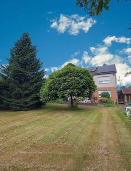 Freistehendes Einfamilienhaus mit Einliegerwohnung in Moers-Schwafheim - Moers
