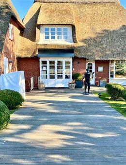 - Toplage im Herzen von Kampen - Hausteil mit Gewerbe und Wohnung - Kampen (Sylt)