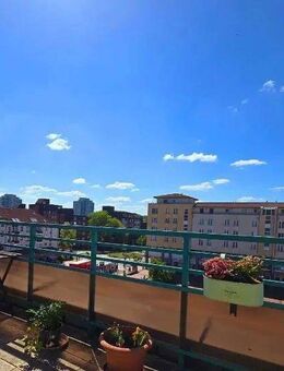 Traumhafte Dachgeschosswohnung mit Panoramablick - Erkrath (Fundort des Neanderthalers)