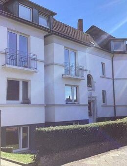 Geräumige & sanierte 2-Zimmer-Souterrainwohnung sofort anmietbar! - Lübeck