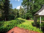 Ein Familienhaus mit viel Platz, das auf Ihre Ideen wartet - Auf einem 5.000 m² großen Grundstück - Wedel