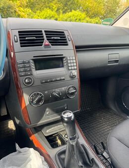 Mercedes Benz A150 Elegance | 1. Hand | Top Zustand | TÜV NEU! - Düsseldorf