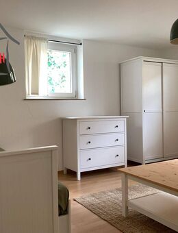 * Möblierte und helle Wohnung in ruhiger Innenstadtlage * - Ludwigsburg