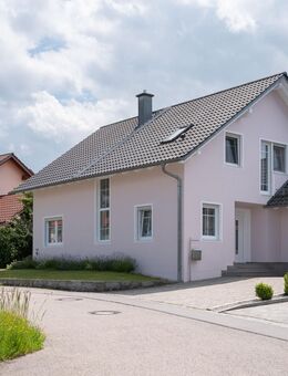 Familientraum: Einfamilienhaus mit grüner Oase! - Mengkofen