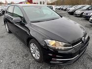 VW Golf, 1.6 TDI VII Comfortline PDCvo hi Front Light Spiegel-Paket Komfortsitz, Jahr 2019 - Boxberg (Baden-Württemberg)