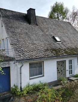 / Gute Wohnlage mit Modernisierungsbedarf! - Schmallenberg