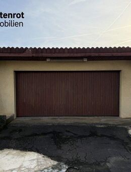 Großzügiges Wohnhaus mit Geschäftsräumen und zwei Wohnungen im Ortskern - Fichtenberg