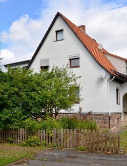 Zweifamilienhaus mit Potenzial - bis zu 4 Wohneinheiten möglich. KEINE KÄUFERPROVISION! - Fritzlar