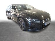 VW Arteon, 2.0 l R Shooting Brake R, Jahr 2022 - Berlin