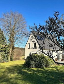 Mit Liebe saniertes Zuhause mit einzigartigem Charme und modernem Komfort auf riesigem Grundstück - Roetgen (Tor zur Eifel)