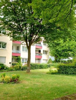 Großzügige 6-Zimmer Wohnung mit Balkon und Gartenmitbenutzung, ruhige und grüne Wohnlage, kleine Eigentümergemeinschaft - Köln