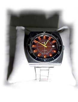 Seltene Armbanduhr von Nelco - Nürnberg