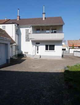 Großzügige DHH (renovierungsbedürftig) mit Hof, Garage, Scheune, Schuppen und Garten! - Linkenheim-Hochstetten